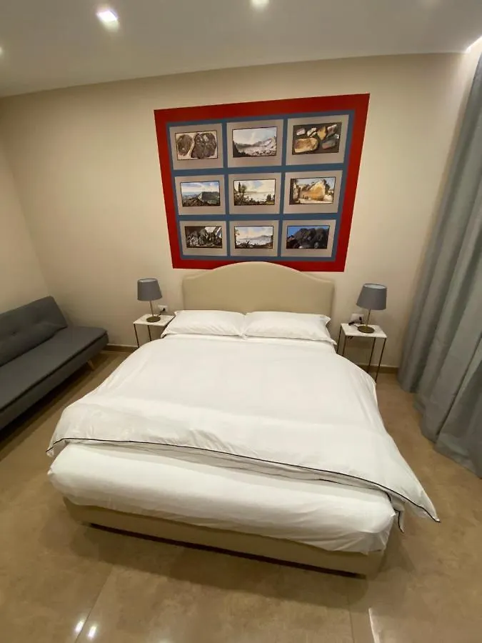 Mdc Luxury Rooms Naples 0*,  Italy