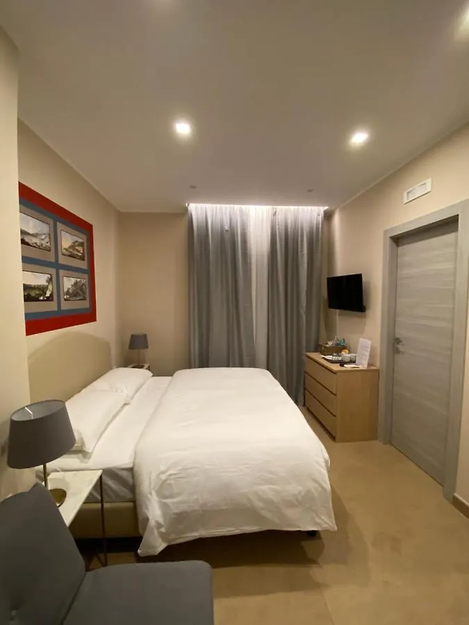 Mdc Luxury Rooms Naples Bed & Breakfast